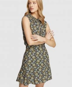 Oxford Hail Floral Print Top Black/copper -Deals The Style Setters Store http3A2F2Fstatic.theiconic.com .au2Fp2Foxford 0176 1653041 4