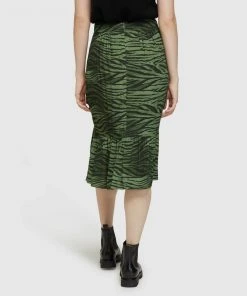 Oxford Millie Animal Print Skirt Green -Deals The Style Setters Store http3A2F2Fstatic.theiconic.com .au2Fp2Foxford 3367 9062521 3