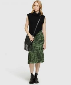 Oxford Millie Animal Print Skirt Green -Deals The Style Setters Store http3A2F2Fstatic.theiconic.com .au2Fp2Foxford 3376 9062521 5