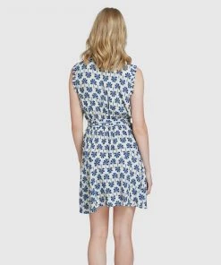 Oxford Nina Geo Print Dress Blue -Deals The Style Setters Store http3A2F2Fstatic.theiconic.com .au2Fp2Foxford 4501 6533511 3