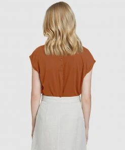 Oxford Lauren Woven Front T-shirt Spice -Deals The Style Setters Store http3A2F2Fstatic.theiconic.com .au2Fp2Foxford 4714 1986511 3