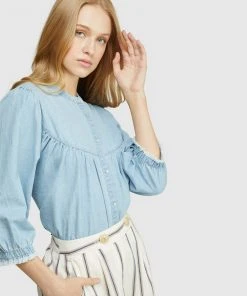 Oxford Megan Chambray Shirt -Deals The Style Setters Store http3A2F2Fstatic.theiconic.com .au2Fp2Foxford 5559 4094841 4