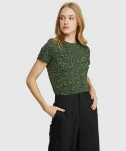 Oxford Dotty Animal Printed Jersey T-Shirt Black/Green