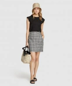 Oxford Skylar Woven Front T-Shirt Black -Deals The Style Setters Store http3A2F2Fstatic.theiconic.com .au2Fp2Foxford 6569 5264041 5