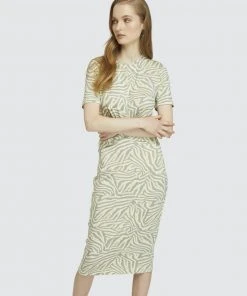 Oxford Penny Animal Print Knit Dress Grey -Deals The Style Setters Store http3A2F2Fstatic.theiconic.com .au2Fp2Foxford 7514 4737931 5