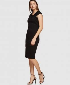Oxford Leah Ponti Dress Black -Deals The Style Setters Store http3A2F2Fstatic.theiconic.com .au2Fp2Foxford 7757 436169 2