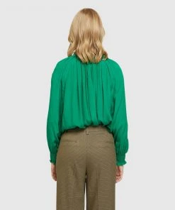 Oxford Sabine Top Green -Deals The Style Setters Store http3A2F2Fstatic.theiconic.com .au2Fp2Foxford 8581 5025821 3
