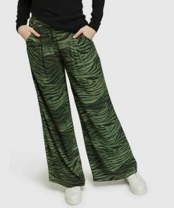 Oxford Chantal Animal Print Wide Leg Pants Green -Deals The Style Setters Store http3A2F2Fstatic.theiconic.com .au2Fp2Foxford 8736 6162521 4
