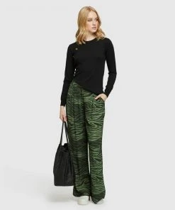 Oxford Chantal Animal Print Wide Leg Pants Green -Deals The Style Setters Store http3A2F2Fstatic.theiconic.com .au2Fp2Foxford 8738 6162521 5