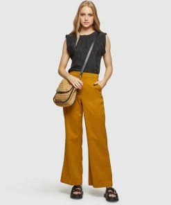 Oxford Totti Woven Front T-Shirt Black -Deals The Style Setters Store http3A2F2Fstatic.theiconic.com .au2Fp2Foxford 8891 5410941 5