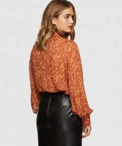 Oxford Shiba Animal Print Blouse Spice -Deals The Style Setters Store http3A2F2Fstatic.theiconic.com .au2Fp2Foxford 8898 6031601 3