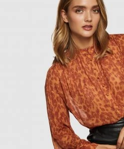 Oxford Shiba Animal Print Blouse Spice -Deals The Style Setters Store http3A2F2Fstatic.theiconic.com .au2Fp2Foxford 8901 6031601 4