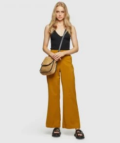 Oxford Mila Rib Singlet Black -Deals The Style Setters Store http3A2F2Fstatic.theiconic.com .au2Fp2Foxford 9102 5510941 5