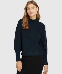 Oxford Bessie Soft Crew Neck Knit Deep blue