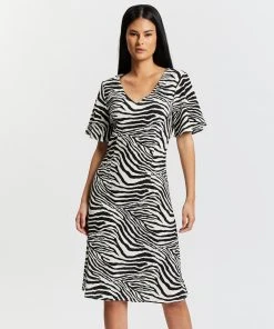 Pink Ruby Promised Land V-Neck Front Dress White Zebra