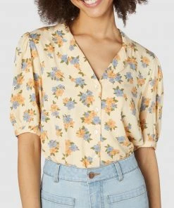 Princess Highway Ida Ditsy Blouse Cream -Deals The Style Setters Store http3A2F2Fstatic.theiconic.com .au2Fp2Fprincess highway 5687 4757631 4