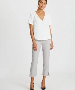 Reux Lee V Neck Tee White -Deals The Style Setters Store http3A2F2Fstatic.theiconic.com .au2Fp2Freux 2290 3027501 4