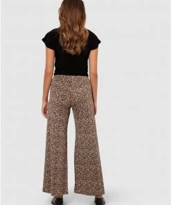 SACHA DRAKE Printed Seamless Pants Tan Leopard -Deals The Style Setters Store http3A2F2Fstatic.theiconic.com .au2Fp2Fsacha drake 1206 6767551 3