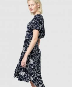 SACHA DRAKE Blue Train Wrap Dress Navy White Flower -Deals The Style Setters Store http3A2F2Fstatic.theiconic.com .au2Fp2Fsacha drake 4562 6372531 4