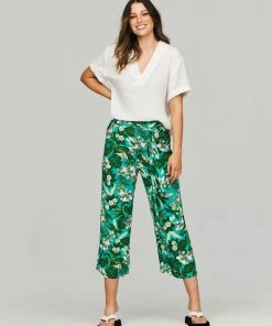 Stella Sunseeker Top Milk -Deals The Style Setters Store http3A2F2Fstatic.theiconic.com .au2Fp2Fstella 4167 3310941 7