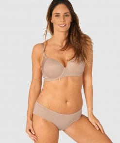 Triumph Body Make-Up Soft Touch Hipster Nude -Deals The Style Setters Store http3A2F2Fstatic.theiconic.com .au2Fp2Ftriumph 8644 6954501 8