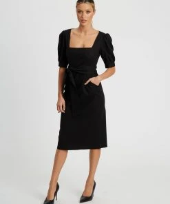 Willa Tiana Midi Dress Black